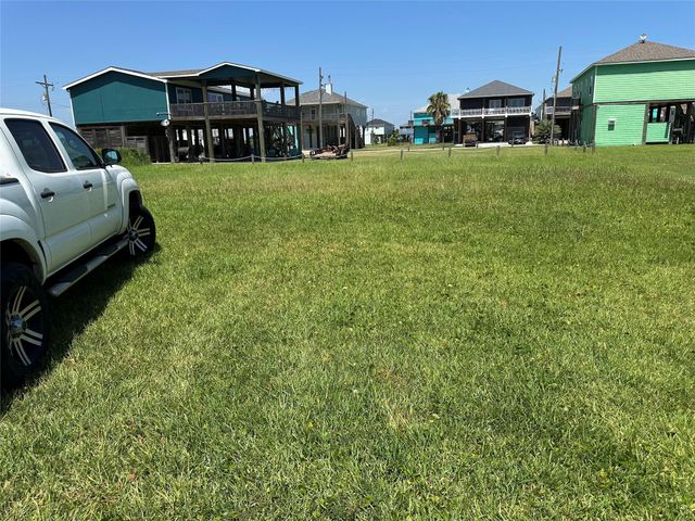 000 Sand Dune, Crystal Beach, TX 77650