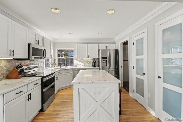 6065 Campfire Circle, Clarkston, MI 48346