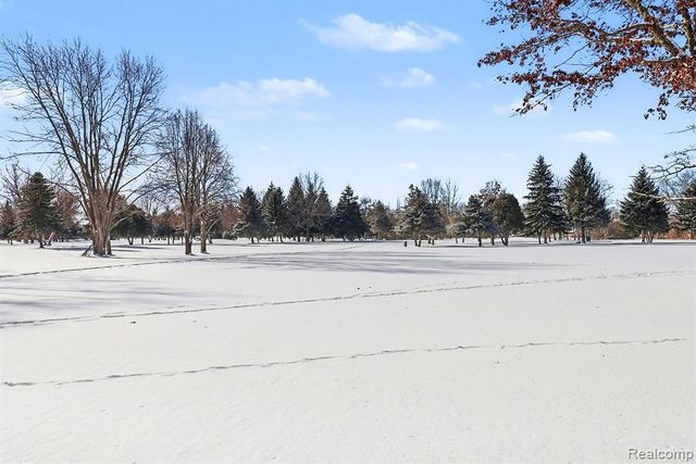 6065 Campfire Circle, Clarkston, MI 48346