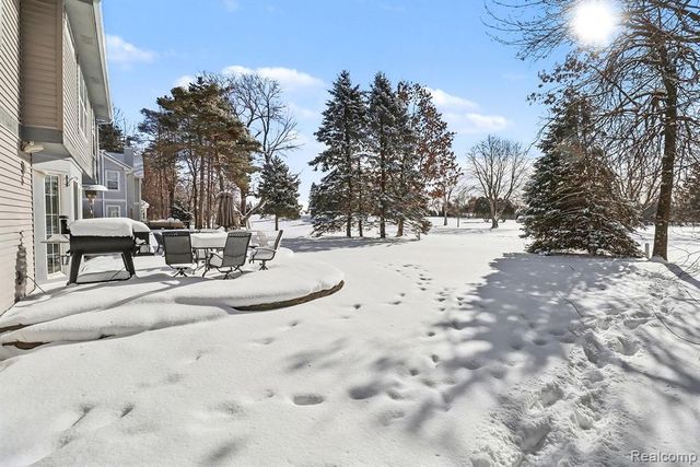 6065 Campfire Circle, Clarkston, MI 48346