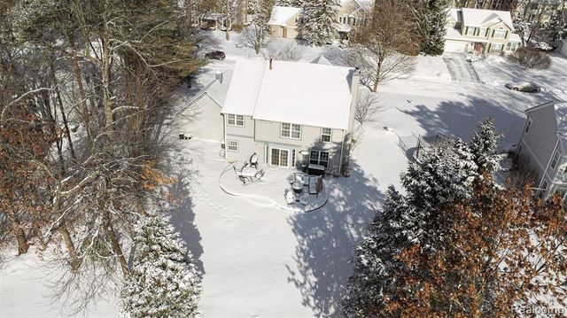 6065 Campfire Circle, Clarkston, MI 48346