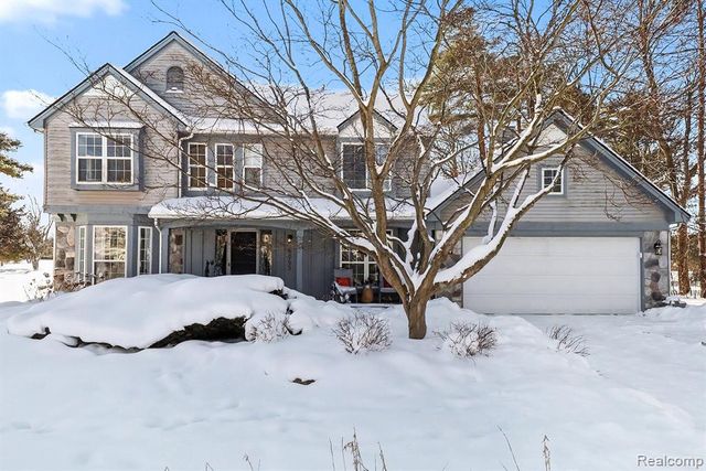 6065 Campfire Circle, Clarkston, MI 48346