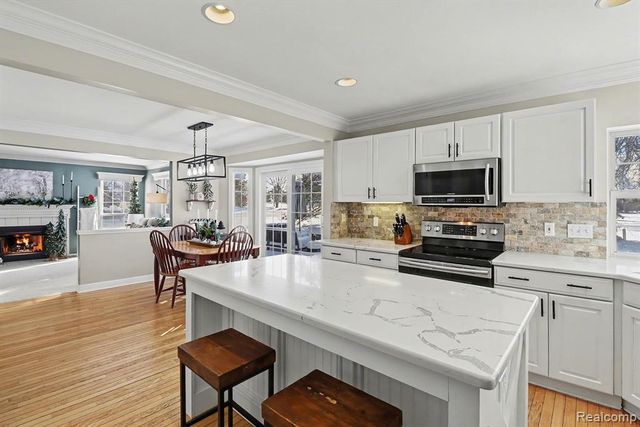 6065 Campfire Circle, Clarkston, MI 48346