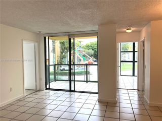 11780 SW 18th St 203-2, Miami, FL 33175
