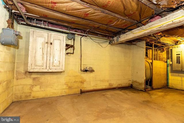 212 E MAIN AVE, Myerstown, PA 17067