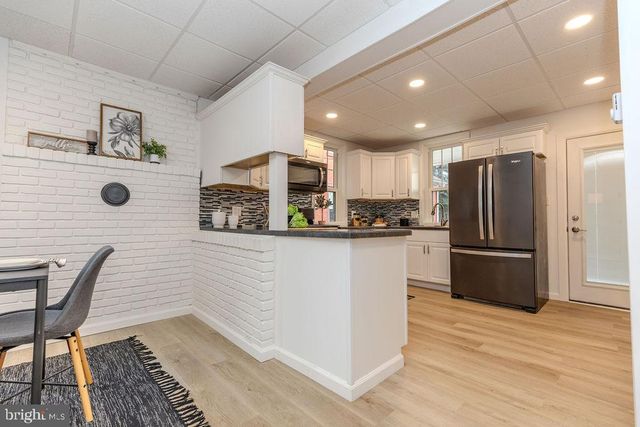 212 E MAIN AVE, Myerstown, PA 17067