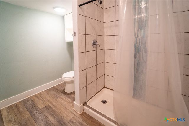 1006 W North Street, Victoria, TX 77901