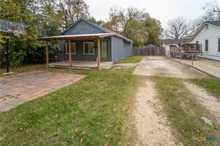 1006 W North Street, Victoria, TX 77901