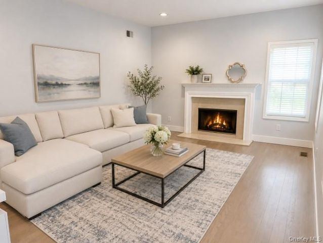 27 Snowdance Lane, Nesconset, NY 11767