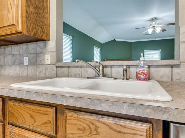 17628 Palladium Lane, Edmond, OK 73012
