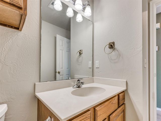 17628 Palladium Lane, Edmond, OK 73012