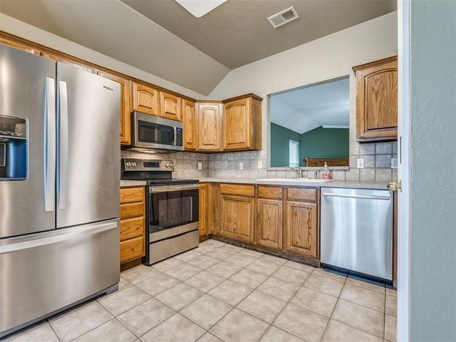 17628 Palladium Lane, Edmond, OK 73012