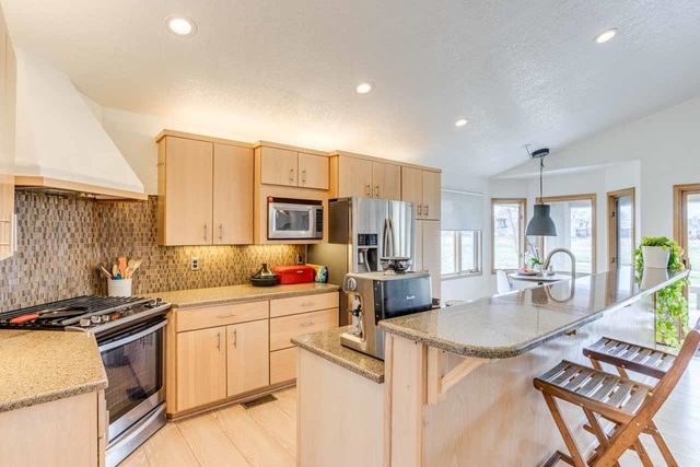 3948 N Sweet Bay Ct, Wichita, KS 67226