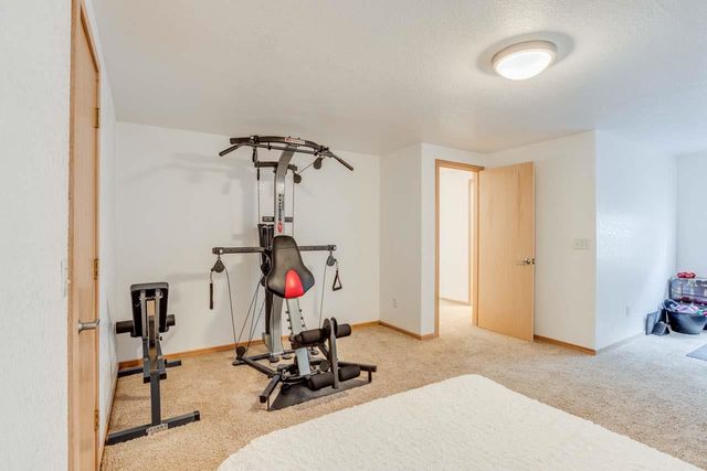 3948 N Sweet Bay Ct, Wichita, KS 67226