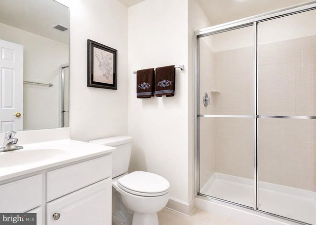 24697 SILTSTONE SQ, Aldie, VA 20105