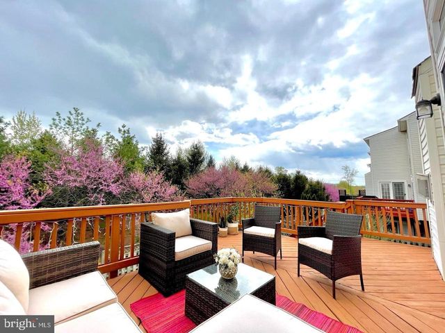24697 SILTSTONE SQ, Aldie, VA 20105