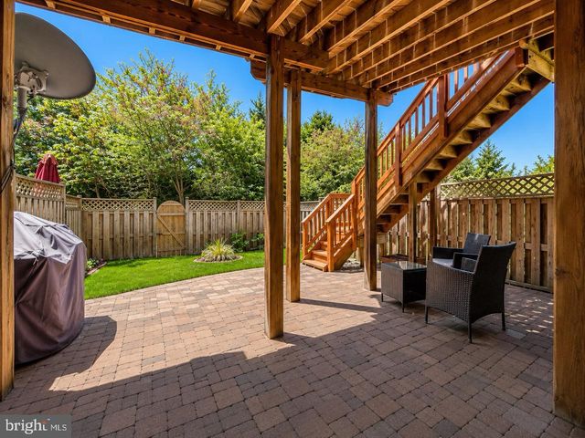 24697 SILTSTONE SQ, Aldie, VA 20105