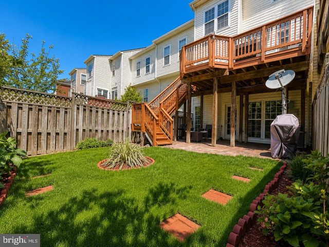 24697 SILTSTONE SQ, Aldie, VA 20105