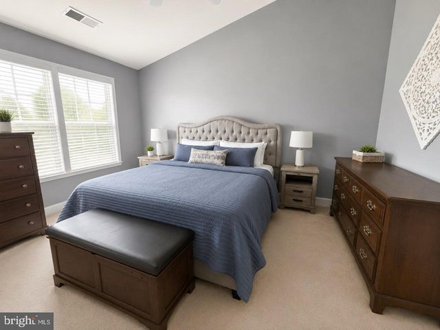 24697 SILTSTONE SQ, Aldie, VA 20105