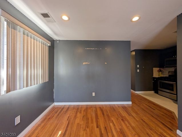 448 Fulton St, Elizabeth City, NJ 07206