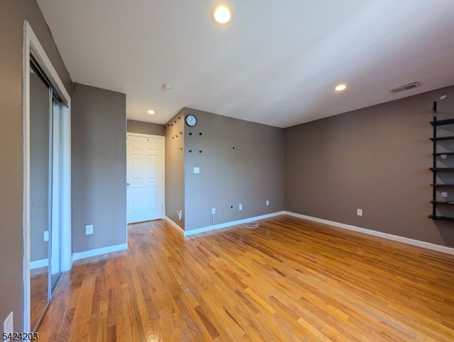 448 Fulton St, Elizabeth City, NJ 07206