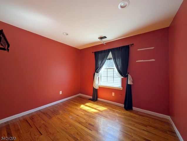 448 Fulton St, Elizabeth City, NJ 07206