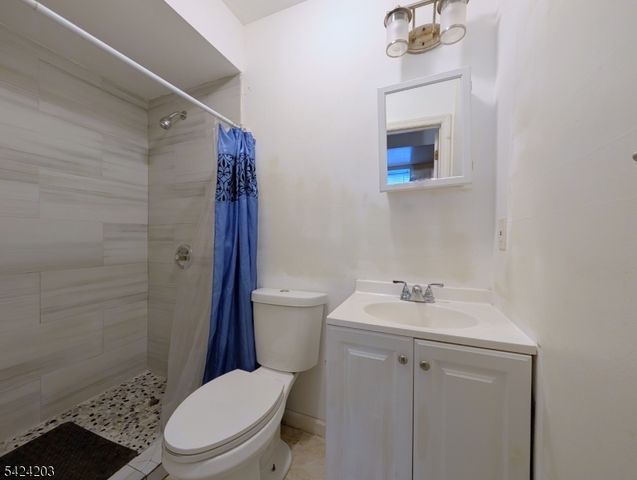 448 Fulton St, Elizabeth City, NJ 07206