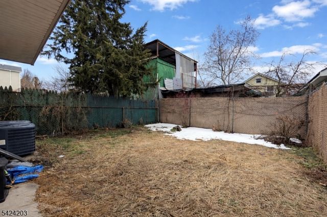 448 Fulton St, Elizabeth City, NJ 07206