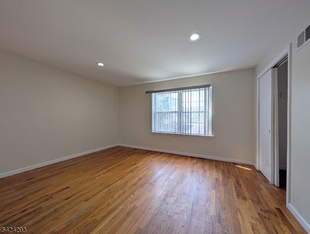 448 Fulton St, Elizabeth City, NJ 07206