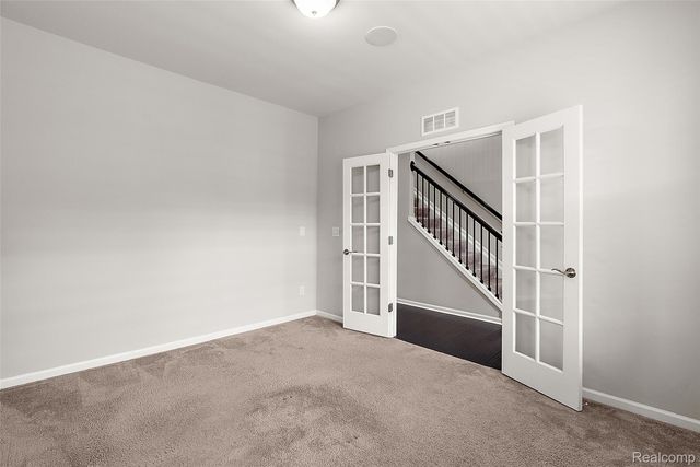 31065 Tremont Lane, Beverly Hills Village, MI 48025