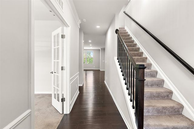 31065 Tremont Lane, Beverly Hills Village, MI 48025