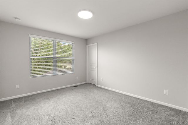 31065 Tremont Lane, Beverly Hills Village, MI 48025
