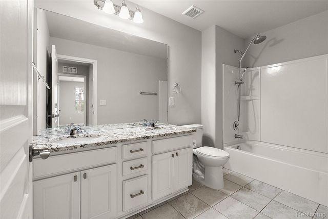 31065 Tremont Lane, Beverly Hills Village, MI 48025
