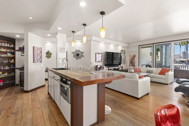 1133 1st St 119, Coronado, CA 92118