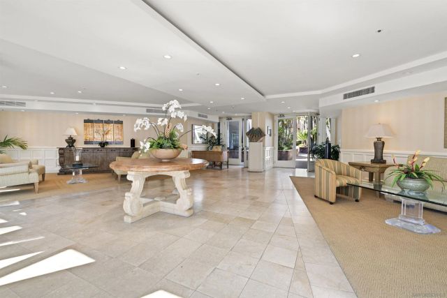1133 1st St 119, Coronado, CA 92118