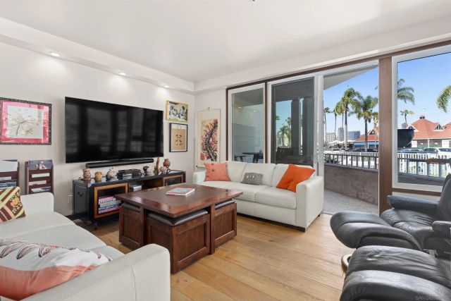 1133 1st St 119, Coronado, CA 92118
