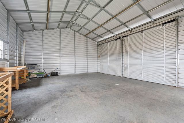 6415 N Highway 96, Lavaca, AR 72941