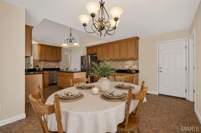 4216 Broken Rock Drive, Wentzville, MO 63385