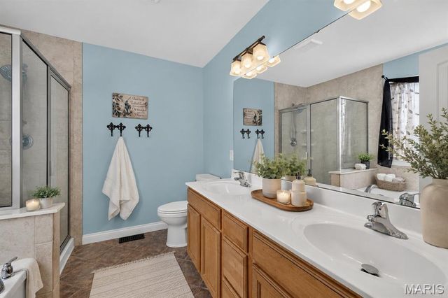 4216 Broken Rock Drive, Wentzville, MO 63385