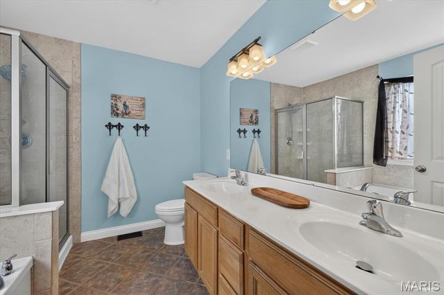 4216 Broken Rock Drive, Wentzville, MO 63385