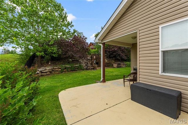 4216 Broken Rock Drive, Wentzville, MO 63385
