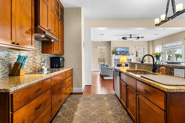 428 Bridgelanding, Onalaska, TX 77360