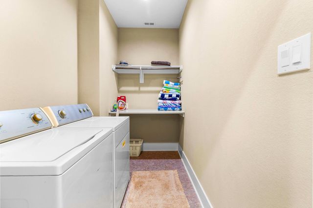 428 Bridgelanding, Onalaska, TX 77360