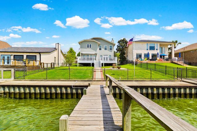 428 Bridgelanding, Onalaska, TX 77360