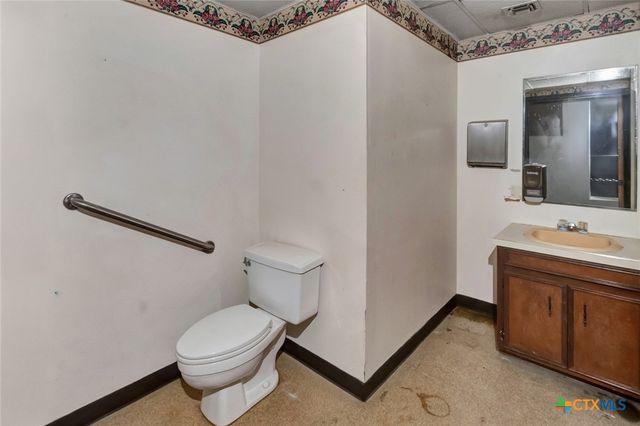 104 Teakwood Drive, Victoria, TX 77901