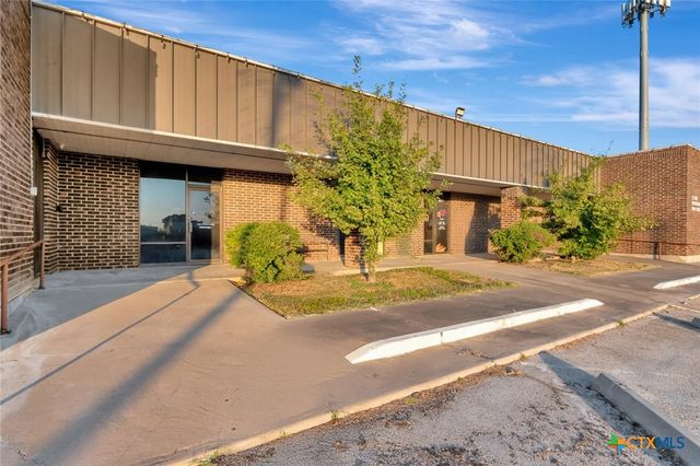 104 Teakwood Drive, Victoria, TX 77901