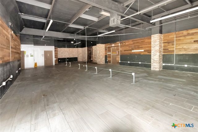 104 Teakwood Drive, Victoria, TX 77901