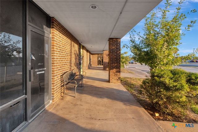 104 Teakwood Drive, Victoria, TX 77901