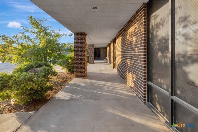 104 Teakwood Drive, Victoria, TX 77901