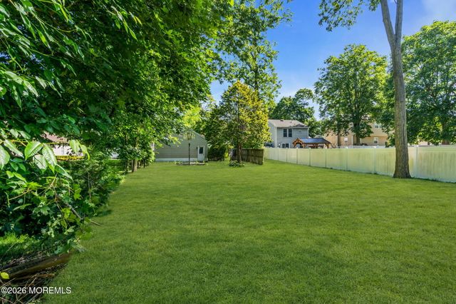 28 Lockwood Avenue, Freehold, NJ 07728